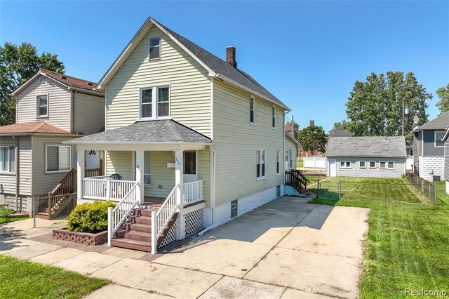 346 Sycamore Street, Wyandotte, MI 48192