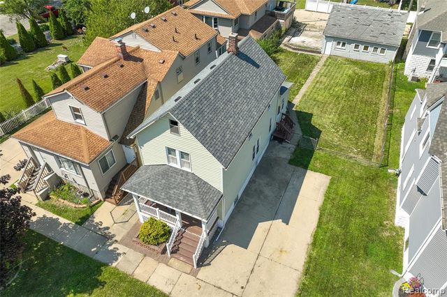 346 Sycamore Street, Wyandotte, MI 48192