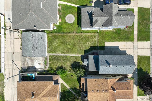 346 Sycamore Street, Wyandotte, MI 48192