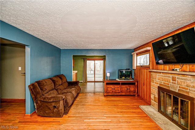 3218 Pickle Road, Akron, OH 44312