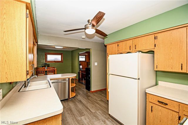 3218 Pickle Road, Akron, OH 44312