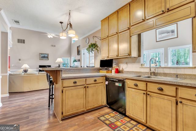 333 Kensington Drive, Peachtree City, GA 30269