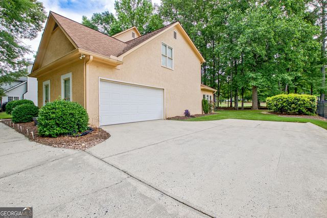 333 Kensington Drive, Peachtree City, GA 30269