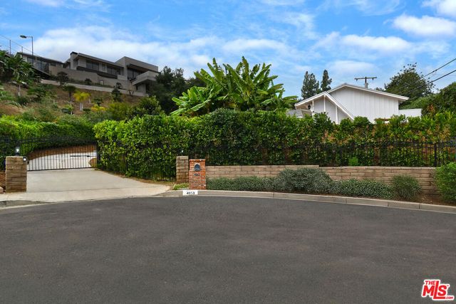 4053 Harclare Lane, Encino, CA 91436