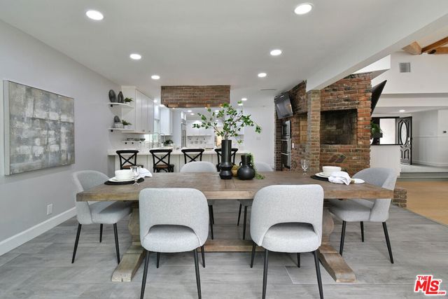 4053 Harclare Lane, Encino, CA 91436