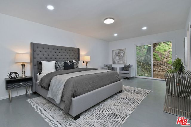 4053 Harclare Lane, Encino, CA 91436