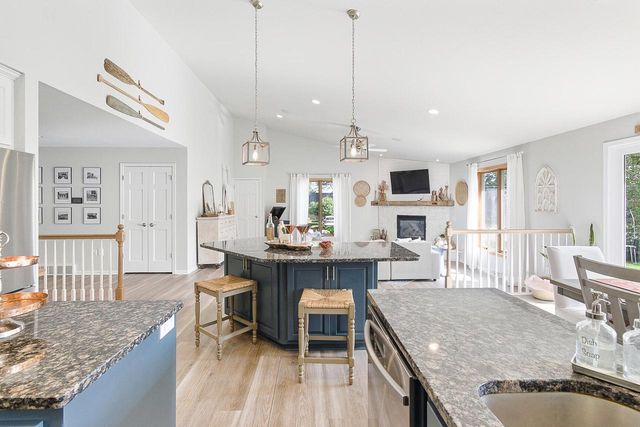 W8183 Bridle PATH, Lake Mills, WI 53551