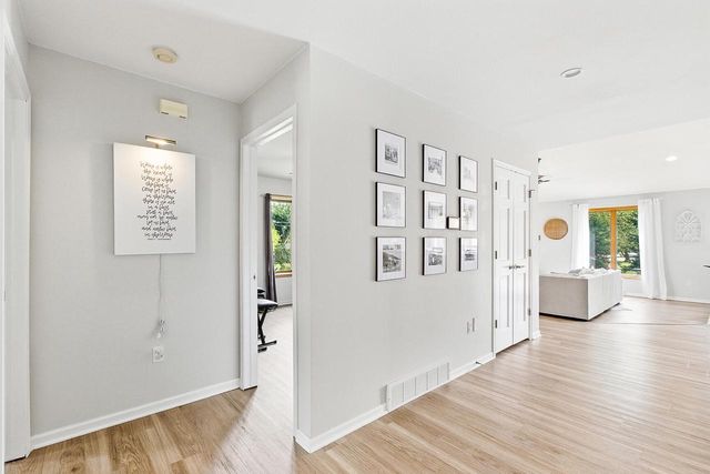 W8183 Bridle PATH, Lake Mills, WI 53551