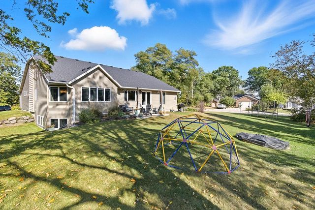 W8183 Bridle PATH, Lake Mills, WI 53551