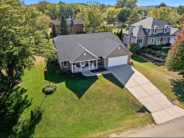 W8183 Bridle PATH, Lake Mills, WI 53551