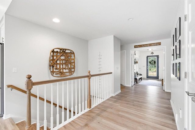 W8183 Bridle PATH, Lake Mills, WI 53551