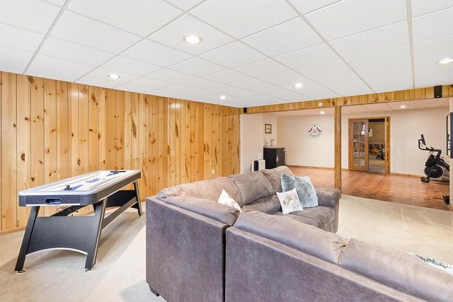 W8183 Bridle PATH, Lake Mills, WI 53551