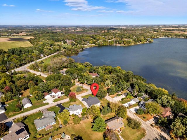 W8183 Bridle PATH, Lake Mills, WI 53551