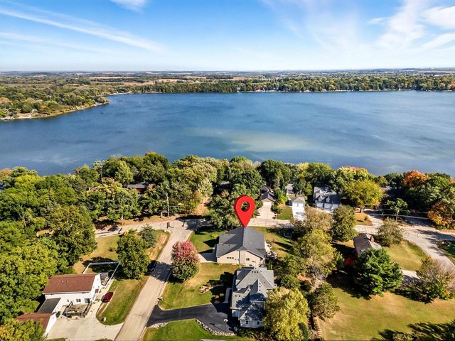 W8183 Bridle PATH, Lake Mills, WI 53551