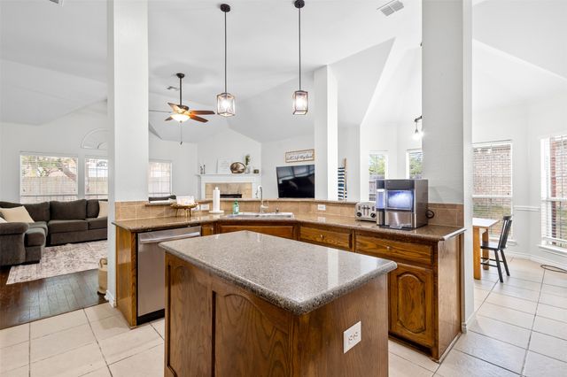 5413 Compassion Drive, Midlothian, TX 76065