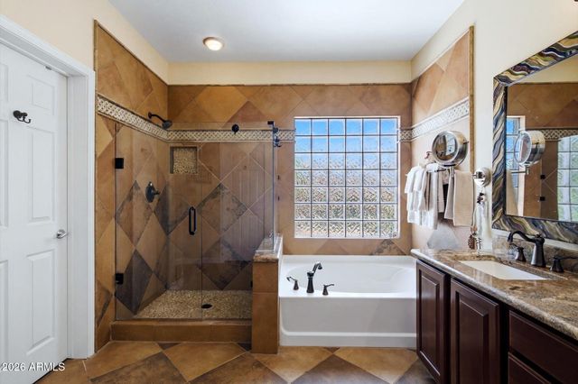 2310 W RED RANGE Way, Phoenix, AZ 85085