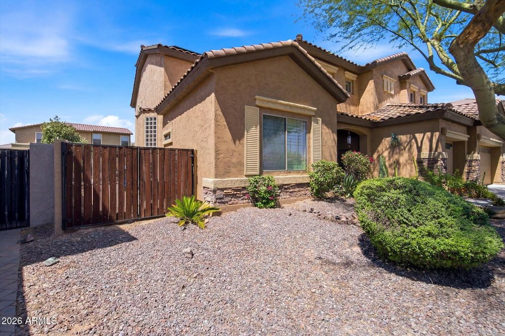2310 W RED RANGE Way, Phoenix, AZ 85085 — photo 3