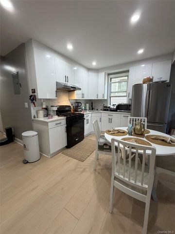 2222 Lee Street, Whitestone, NY 11357