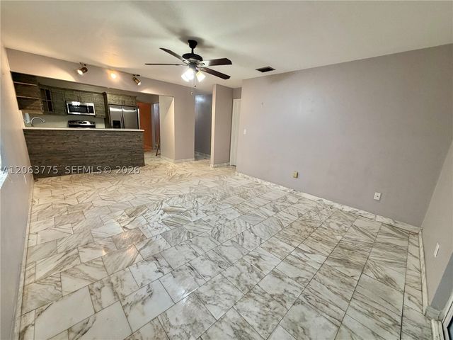 320 NW 61st Ave, Miami, FL 33126