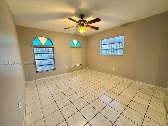 320 NW 61st Ave, Miami, FL 33126