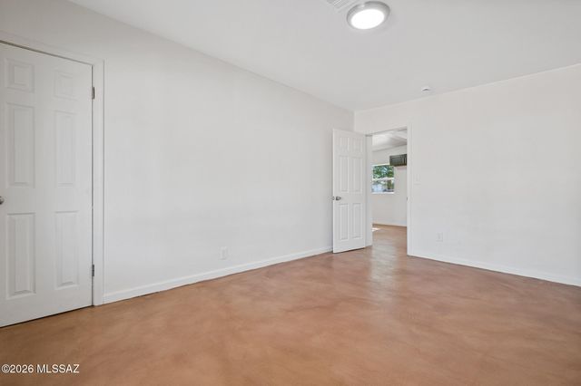 1416 S Country Club Road, Tucson, AZ 85713