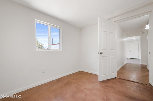 1416 S Country Club Road, Tucson, AZ 85713