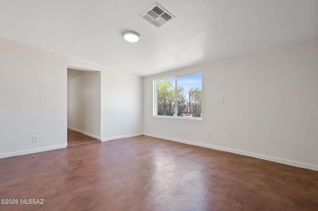 1416 S Country Club Road, Tucson, AZ 85713