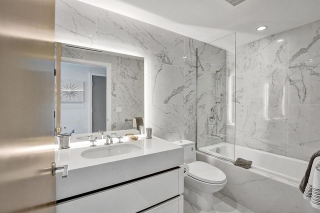 525 N Fort Lauderdale Beach Boulevard 703, Fort Lauderdale, FL 33304