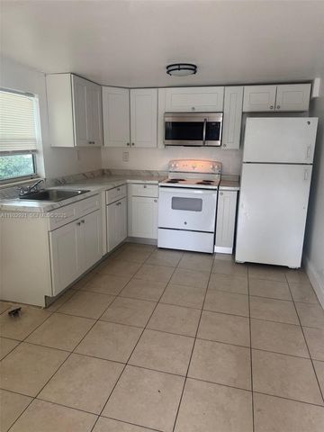 611 S 24th Ave 3, Hollywood, FL 33020