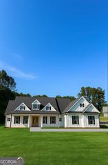 105 West Lake Boulevard, Carrollton, GA 30116