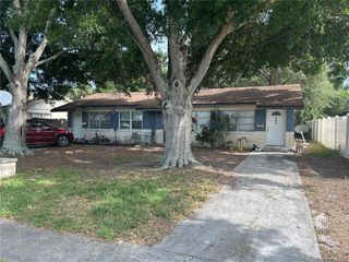 560 73RD AVENUE N, St Petersburg, FL 33702