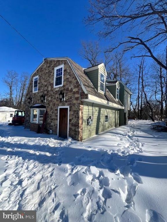 2034 LOCUST ST, Marcus Hook, PA 19061