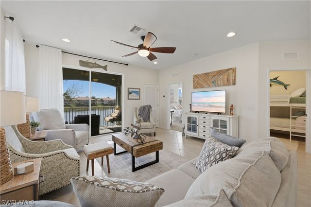 18276 Creekside Preserve LOOP 201, Fort Myers, FL 33908