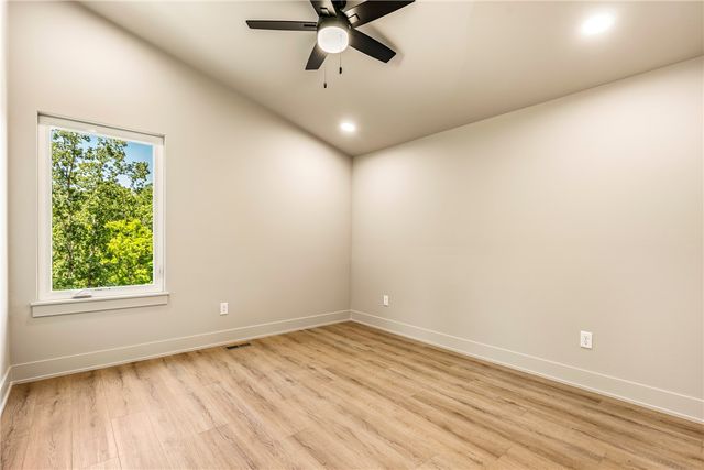 15 Ettrick Lane, Bella Vista, AR 72715