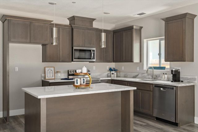 2985 11th St, Biggs, CA 95917