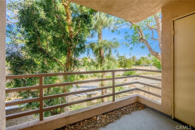 6815 Remmet Avenue 216, Canoga Park, CA 91303