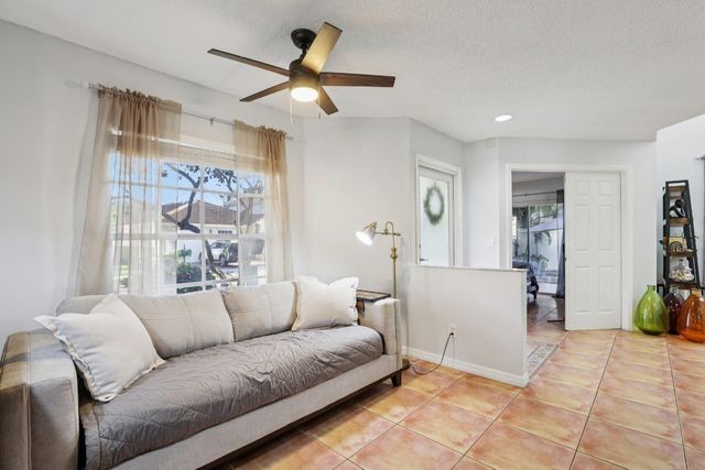 972 Azure Lane, Weston, FL 33326