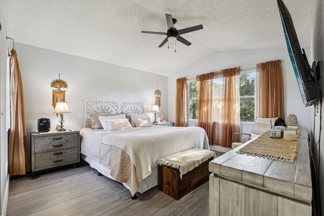 972 Azure Lane, Weston, FL 33326