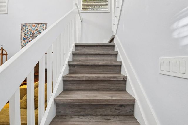 972 Azure Lane, Weston, FL 33326