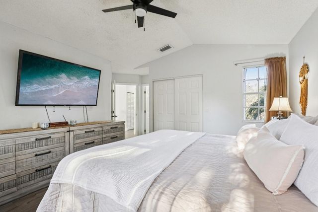 972 Azure Lane, Weston, FL 33326