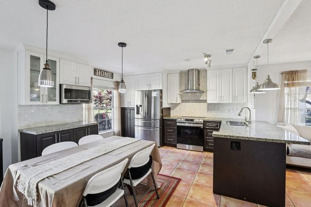 972 Azure Lane, Weston, FL 33326