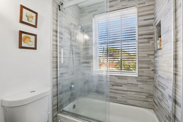 972 Azure Lane, Weston, FL 33326