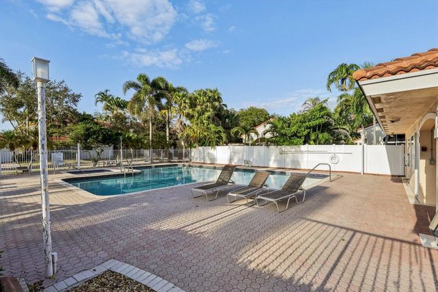 972 Azure Lane, Weston, FL 33326