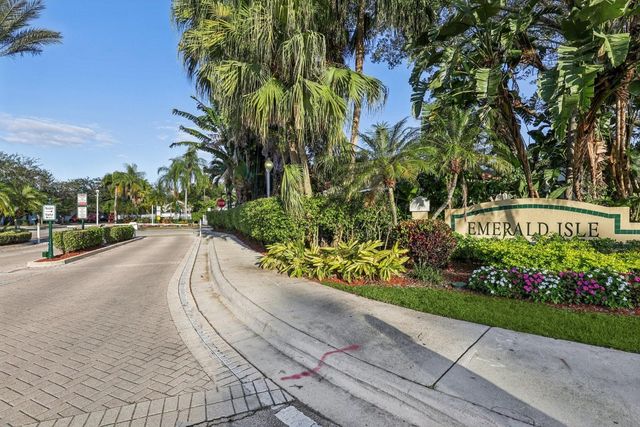 972 Azure Lane, Weston, FL 33326