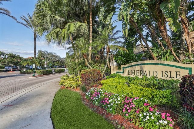 972 Azure Lane, Weston, FL 33326