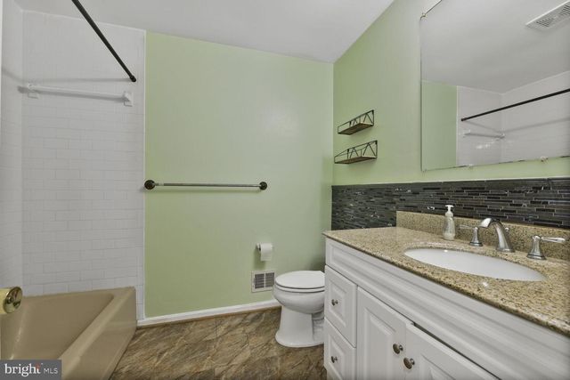 341 S 26TH ST, Purcellville, VA 20132