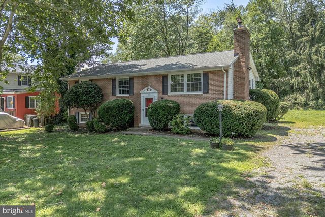341 S 26TH ST, Purcellville, VA 20132