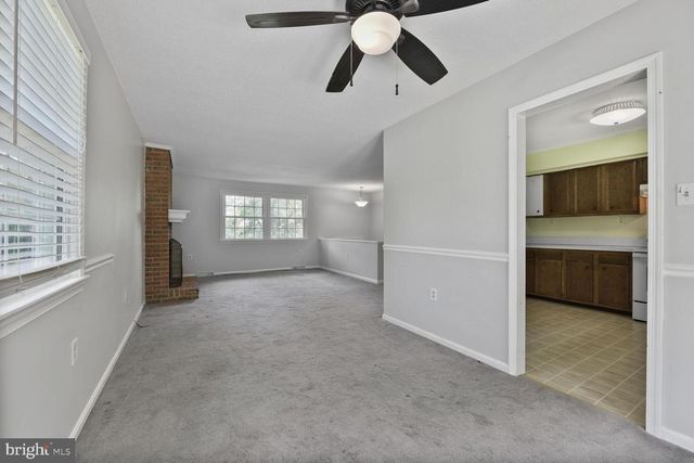 341 S 26TH ST, Purcellville, VA 20132