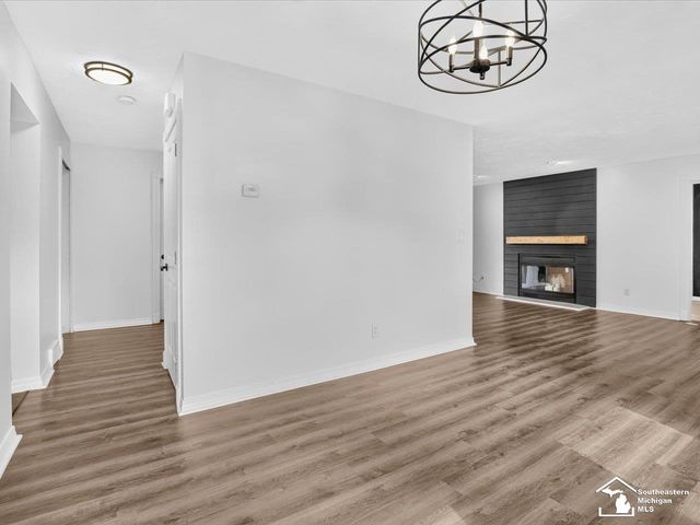 6716 Bennington Road, Temperance, MI 48182