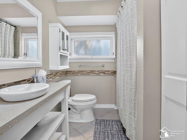 6716 Bennington Road, Temperance, MI 48182